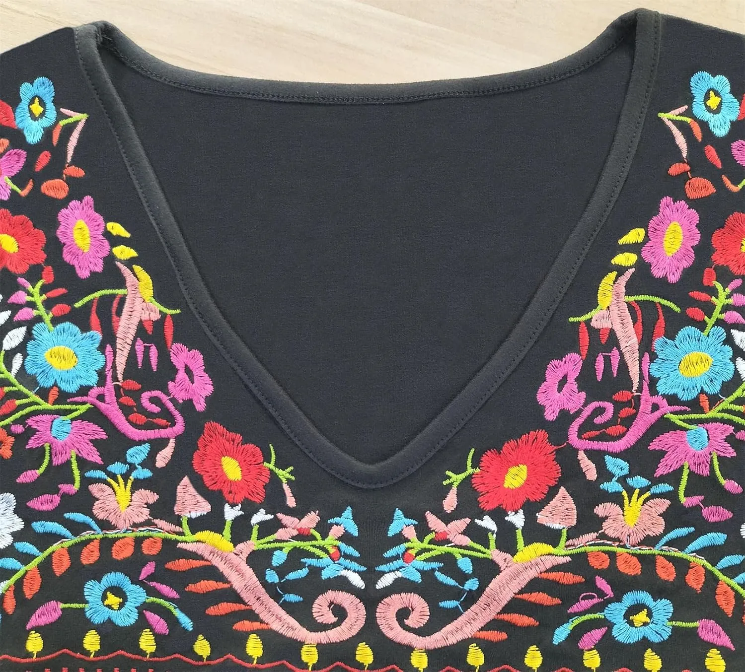 Melliflo Long Sleeve Mexican Shirts for Women Floral Embroidered Peasant Blouse Ethnic Style Boho T-Shirts