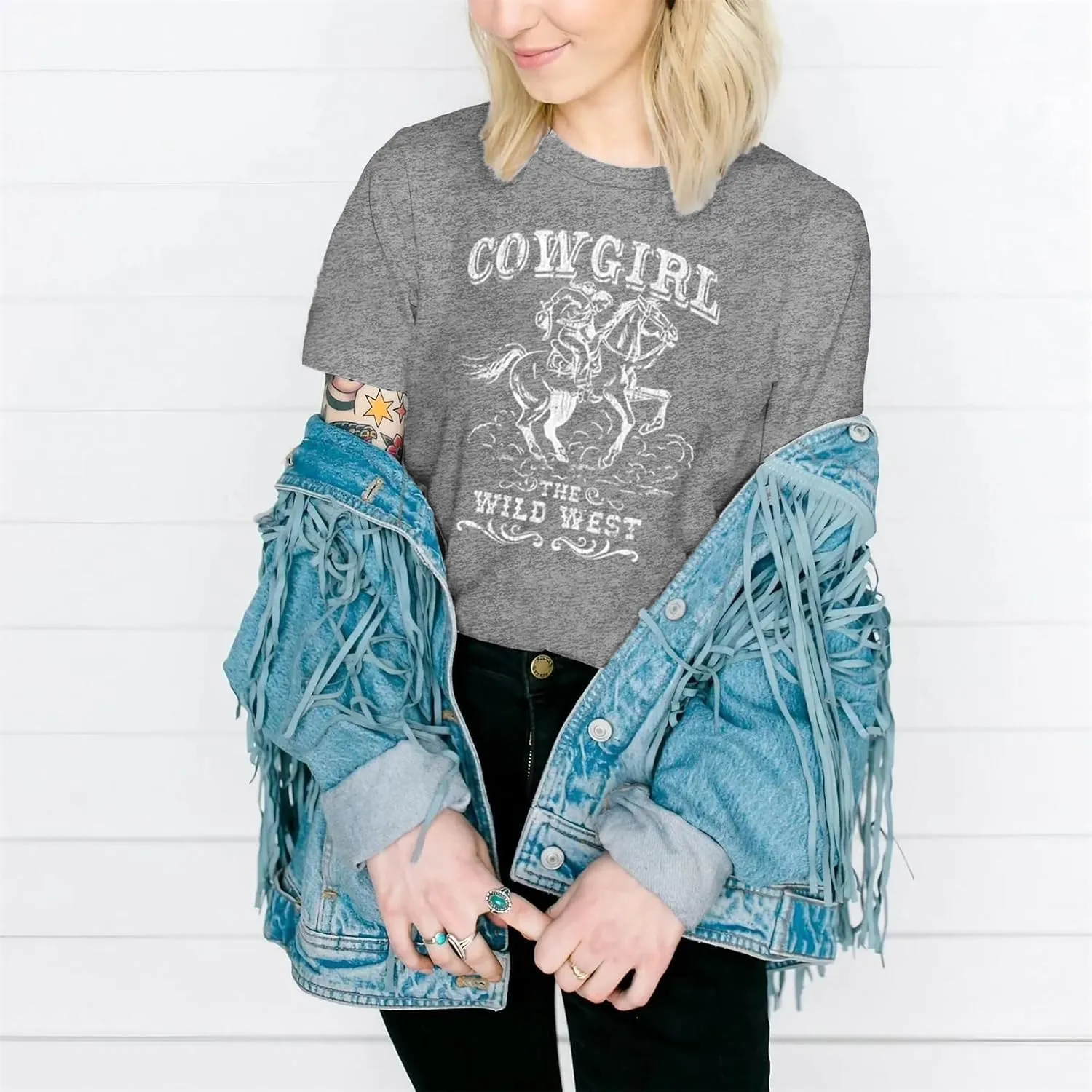 Women Cowgirl T-Shirt Western Vintage Graphic Tees Casual Retro Country Rock Music Concert Shirts Short Sleeve Summer Tops