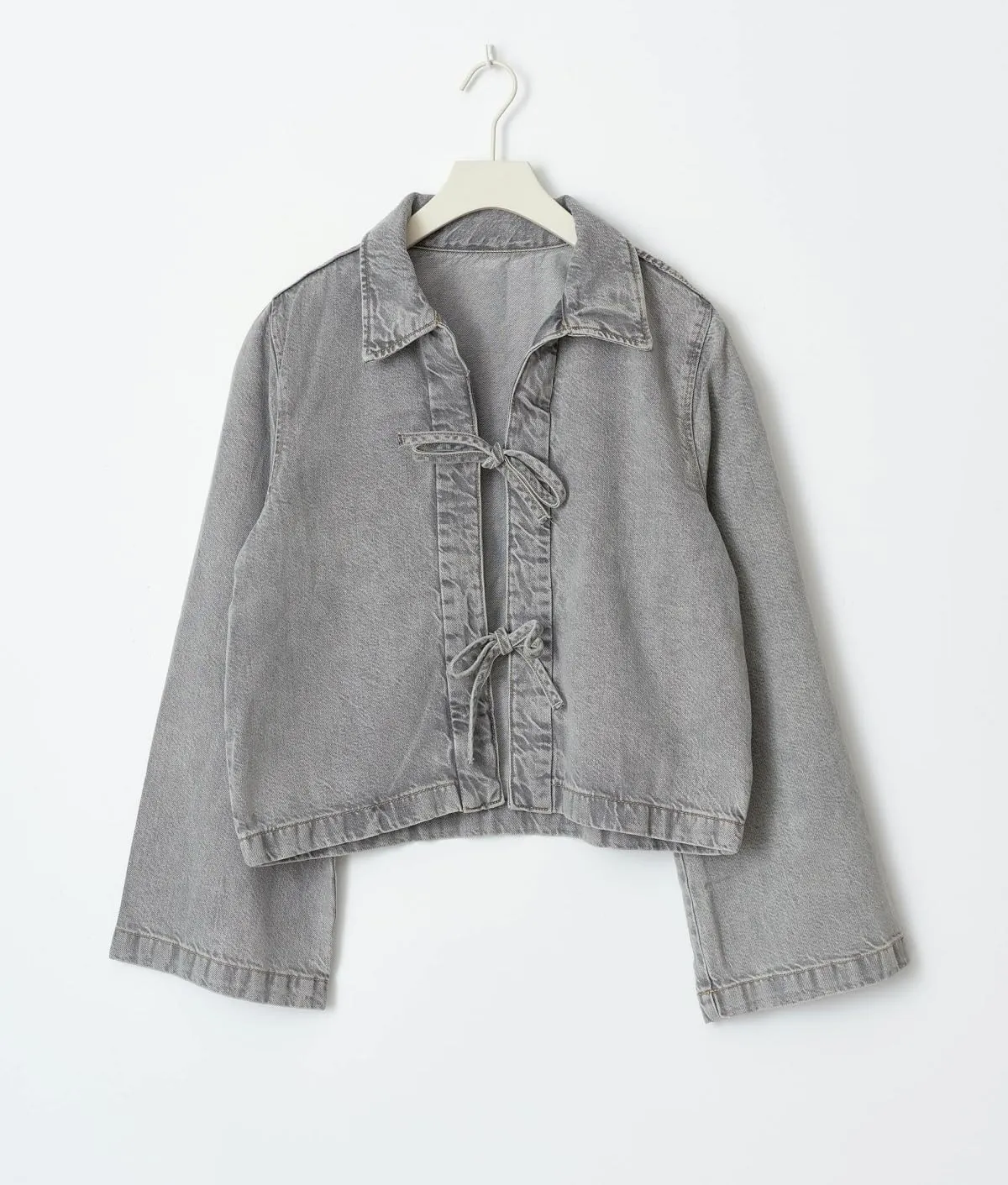 Women Fashion Cropped Denim Jacket Tie Front Lapel Neck Long Sleeve Jean Coat Lightweight Shacket Fall Blouse